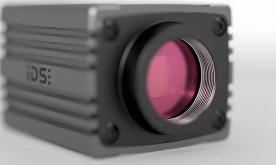TFL マウント、高解像度センサーを搭載した 10GigE カメラ uEye Warp10