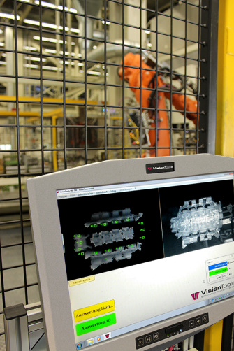 製造された鋳物のテスト結果がスクリーンに表示される。