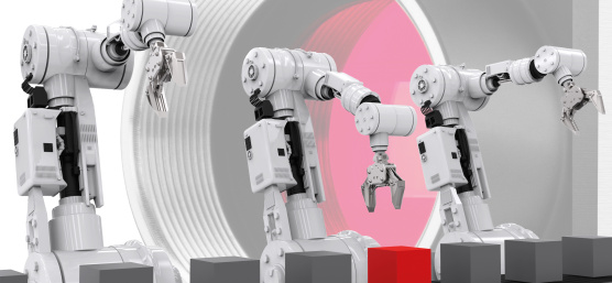 カメラの前に立ち、ベルトコンベアからキューブをつかむロボットのイラスト。