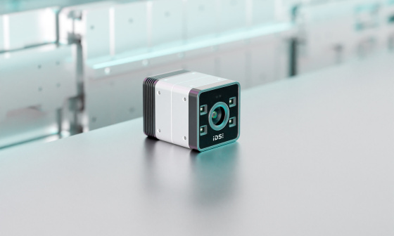 テーブル上のIDS Nion 3Dカメラ、産業用途向けのコンパクト設計