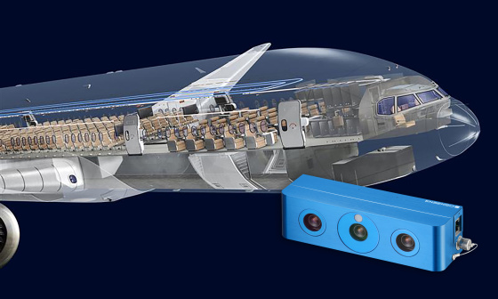 航空機前方部のキャビン内部を望む構図。手前には Ensenso 3D カメラが写っている。