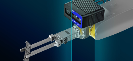 Ensenso B 3Dカメラを搭載したグリッパーが回路基板を保持